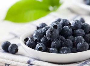 小林吃瓜蓝莓,揭秘蓝莓的甜蜜诱惑